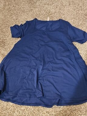 LuLaRoe Perfect T